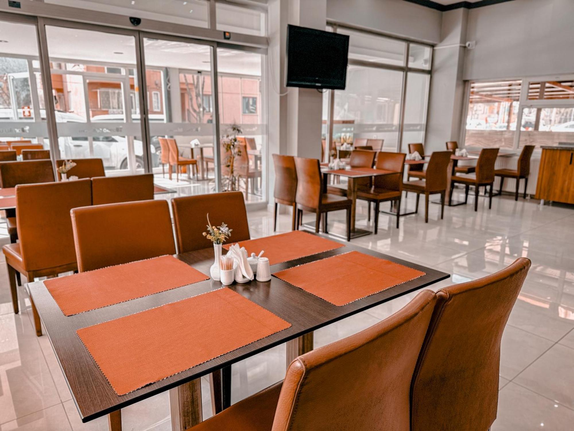 Oreko Express Афион Екстериор снимка